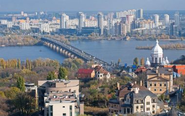 У Мінрозвитку громад та територій повідомили, хто відповідає за міст Патона в Києві